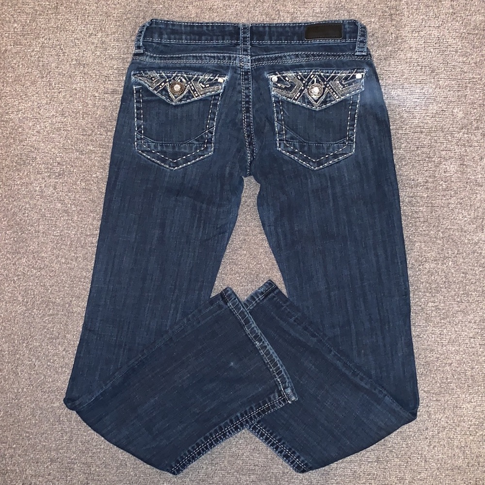 Daytrip Jeans - Picture 2 of 10